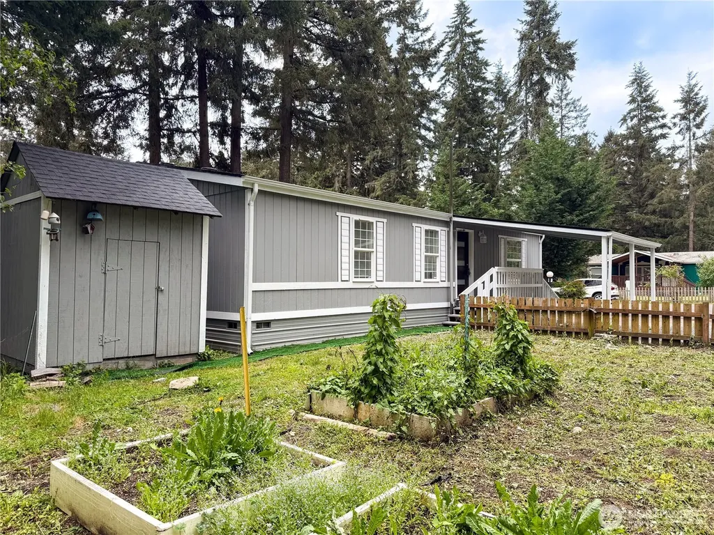 13519 201st St Court E Graham WA 98338