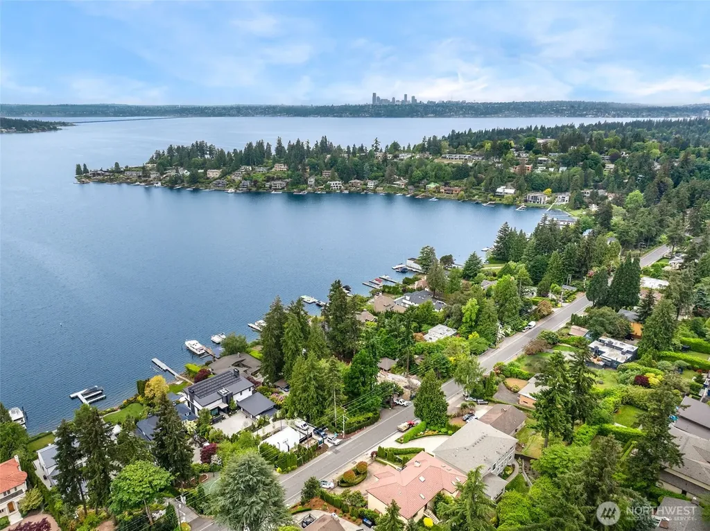9510 Lake Washington Boulevard NE Bellevue WA 98004