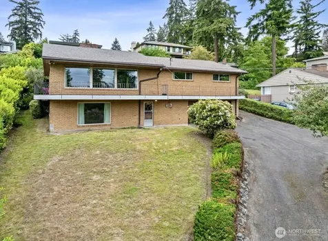 9510 Lake Washington Boulevard NE Bellevue WA 98004