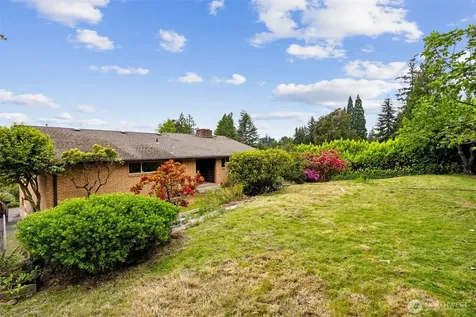 9510 Lake Washington Boulevard NE Bellevue WA 98004
