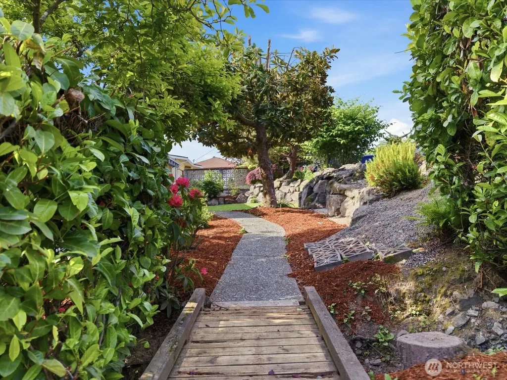 18206 51st Avenue S Seatac WA 98188