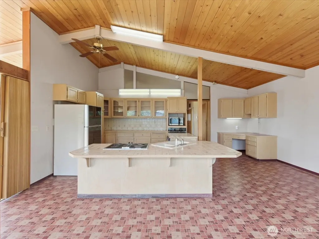 18206 51st Avenue S Seatac WA 98188