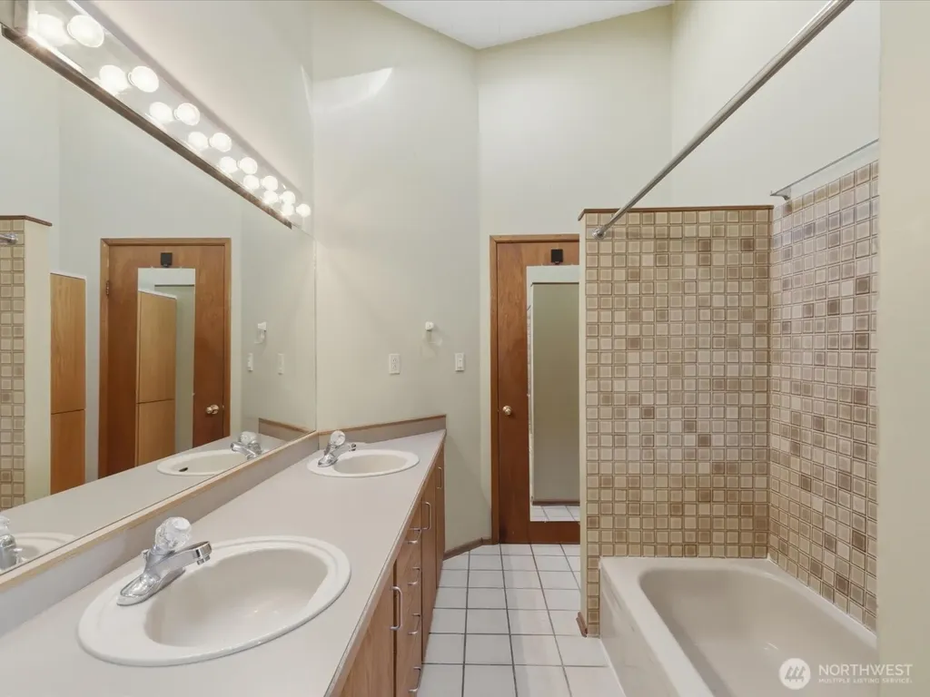 18206 51st Avenue S Seatac WA 98188