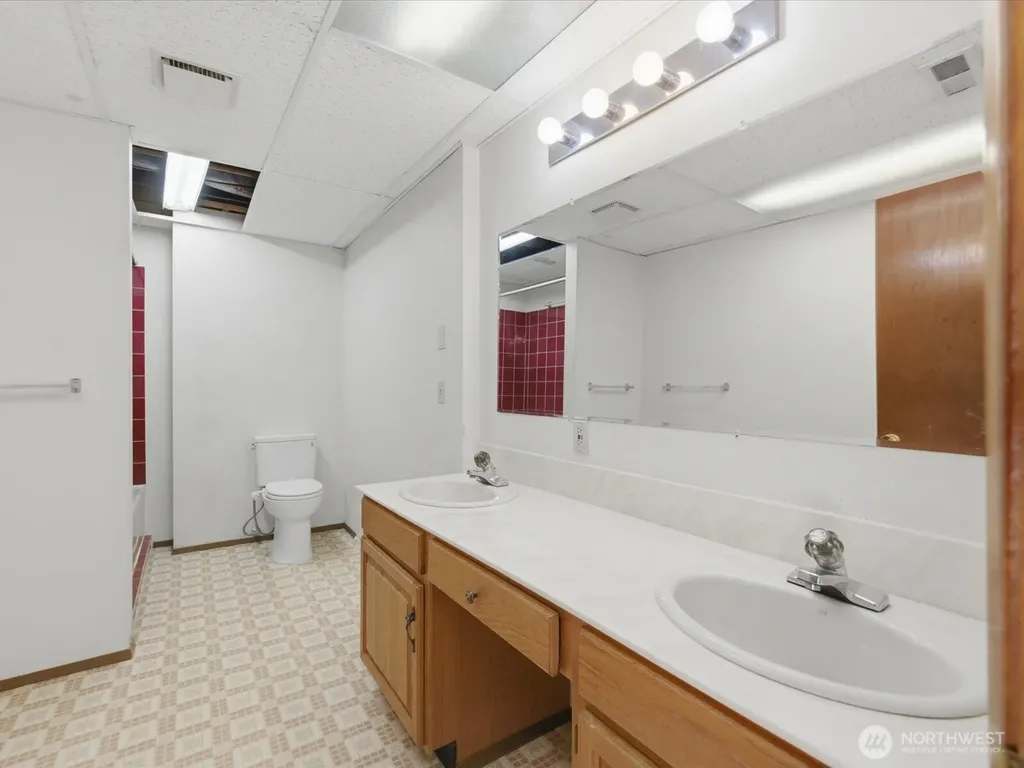 18206 51st Avenue S Seatac WA 98188