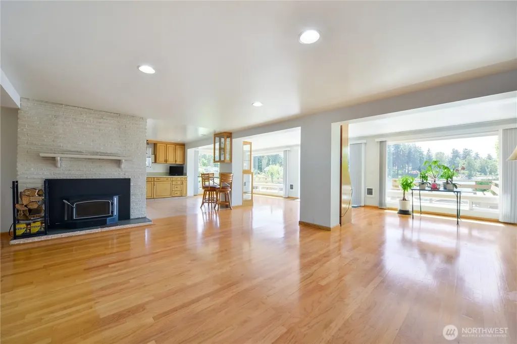 2605 S 304th Street Federal Way WA 98003