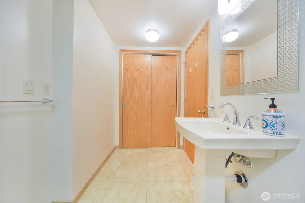 2605 S 304th Street Federal Way WA 98003