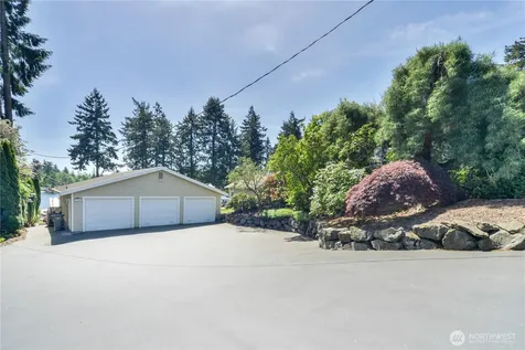 2605 S 304th Street Federal Way WA 98003