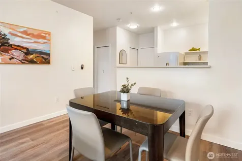 2415 2nd Avenue Seattle WA 98121