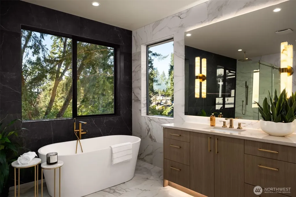 14948 SE 43rd Street Bellevue WA 98006