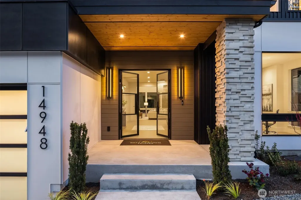14948 SE 43rd Street Bellevue WA 98006