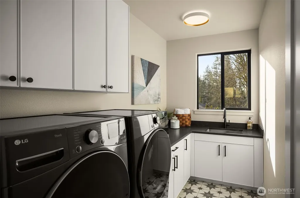14948 SE 43rd Street Bellevue WA 98006