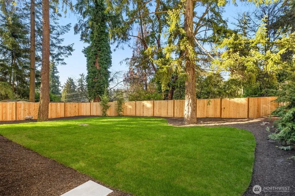 14948 SE 43rd Street Bellevue WA 98006