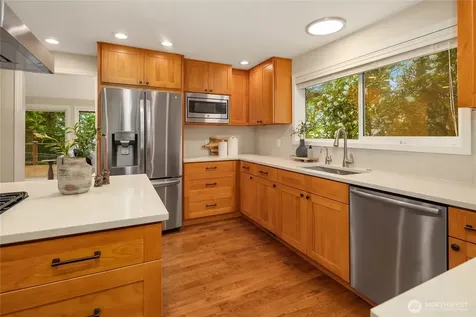 17707 SE 60th Street Bellevue WA 98006