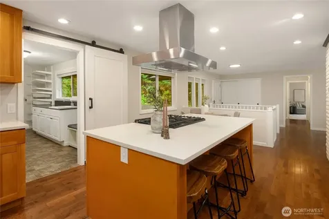 17707 SE 60th Street Bellevue WA 98006