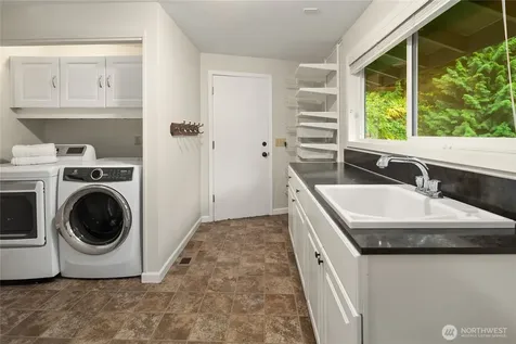 17707 SE 60th Street Bellevue WA 98006