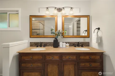 17707 SE 60th Street Bellevue WA 98006