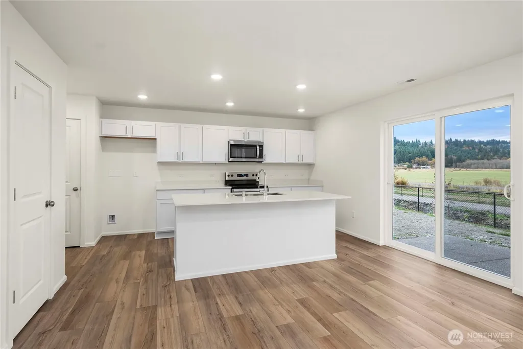 9903 Ferns Loop SE Yelm WA 98597