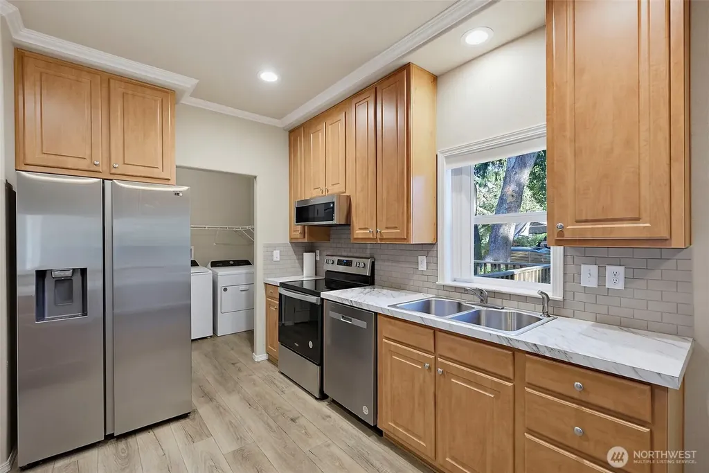 19718 14th Street NW Lakebay WA 98349