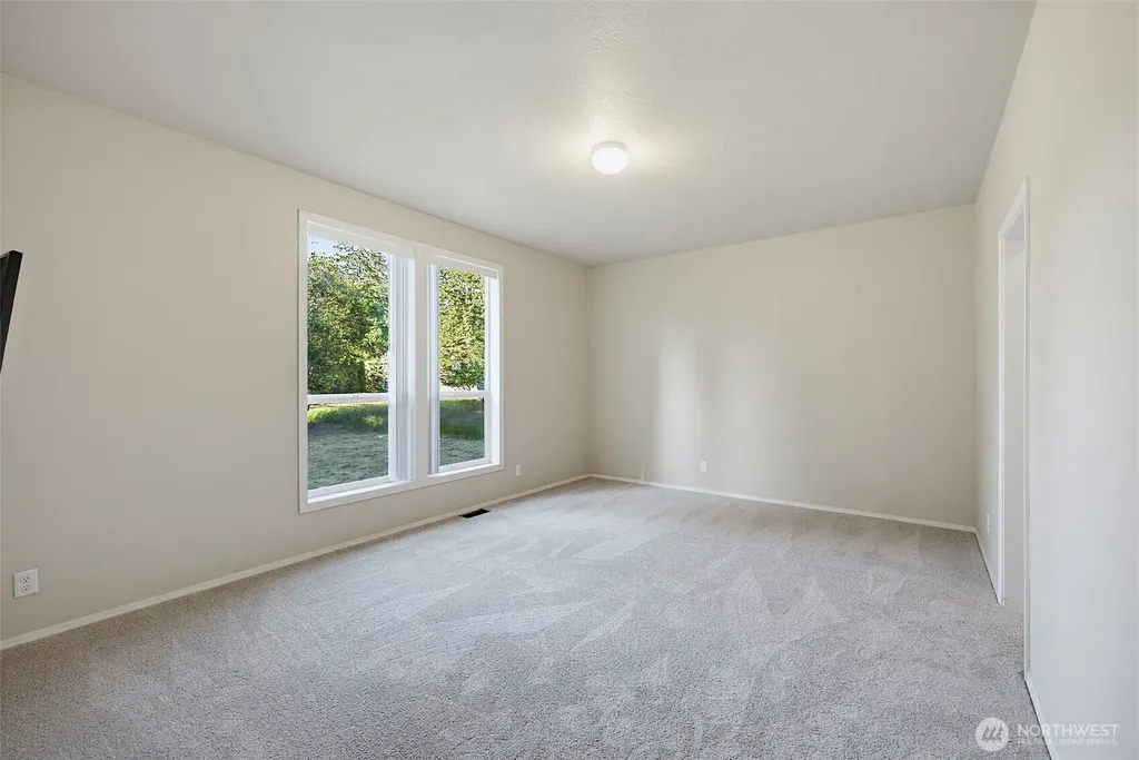 19718 14th Street NW Lakebay WA 98349