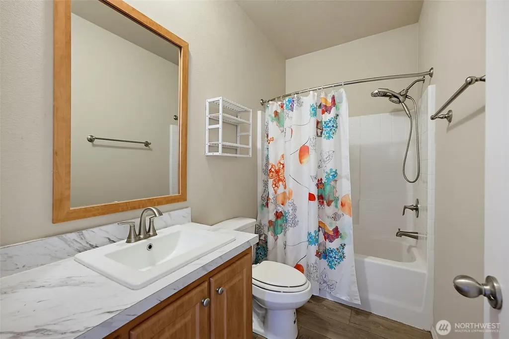 19718 14th Street NW Lakebay WA 98349