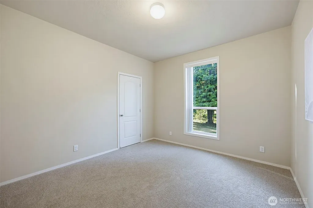 19718 14th Street SW Lakebay WA 98349