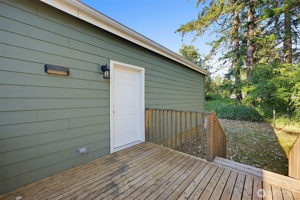19718 14th Street NW Lakebay WA 98349