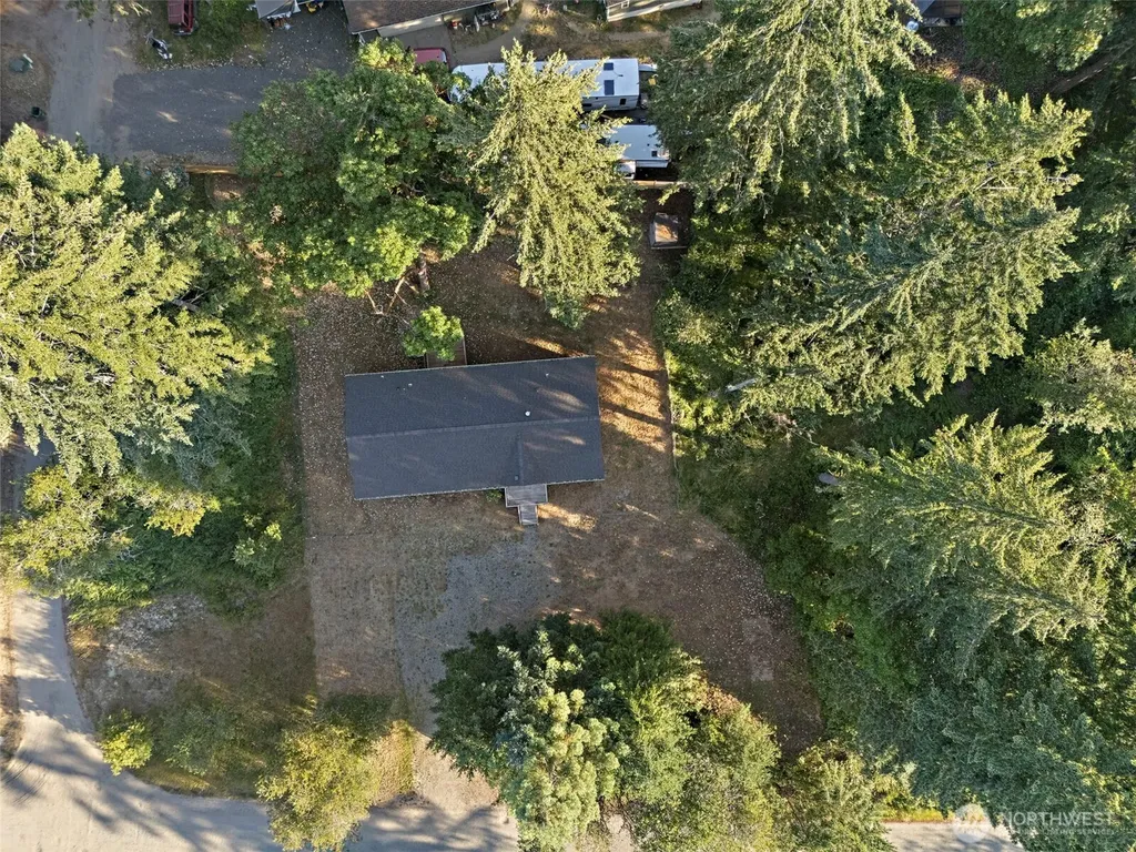 19718 14th Street NW Lakebay WA 98349