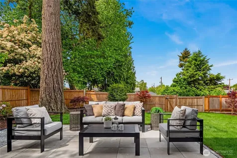 3039 50th Avenue SW Seattle WA 98116