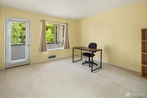 17001 Inglewood Road NE Kenmore WA 98028