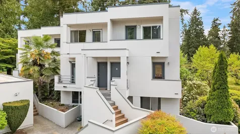 17001 Inglewood Road NE Kenmore WA 98028