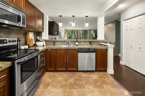 17001 Inglewood Road NE Kenmore WA 98028