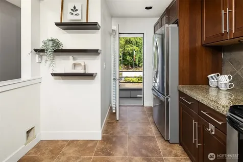 17001 Inglewood Road NE Kenmore WA 98028