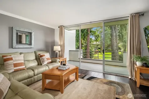 17001 Inglewood Road NE Kenmore WA 98028