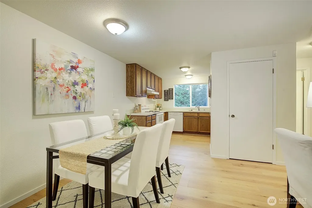 918 N 165th Street Shoreline WA 98133