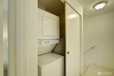 918 N 165th Street Shoreline WA 98133
