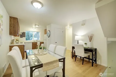 918 N 165th Street Shoreline WA 98133