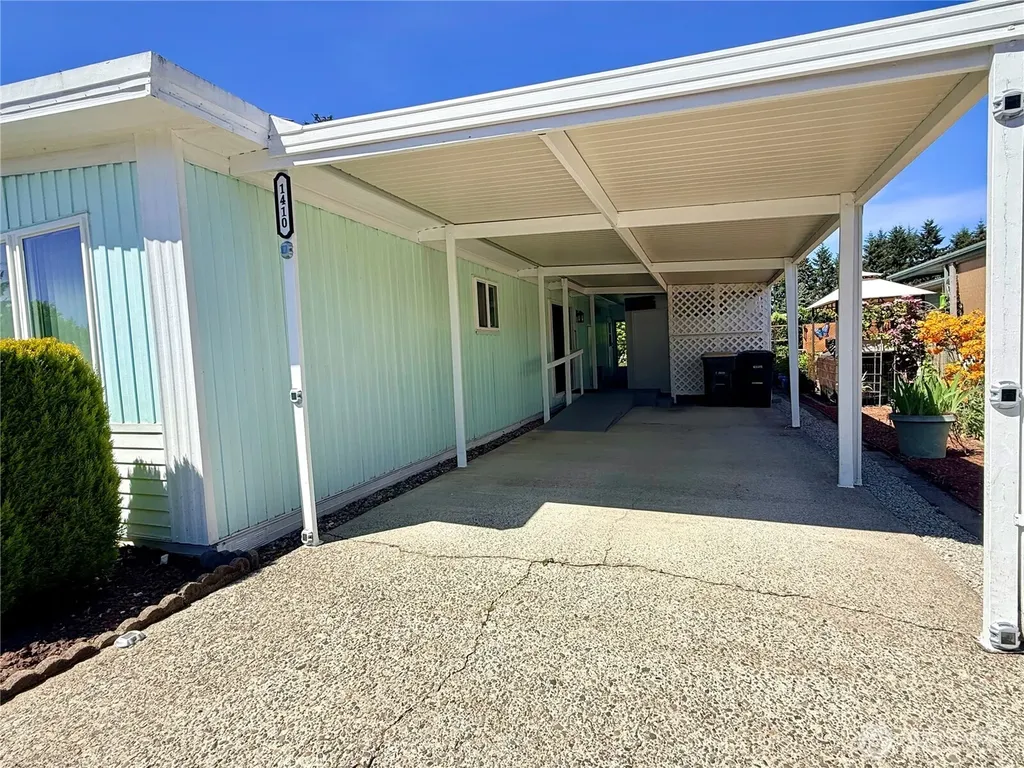 1410 Alonda Lane NE Olympia WA 98516