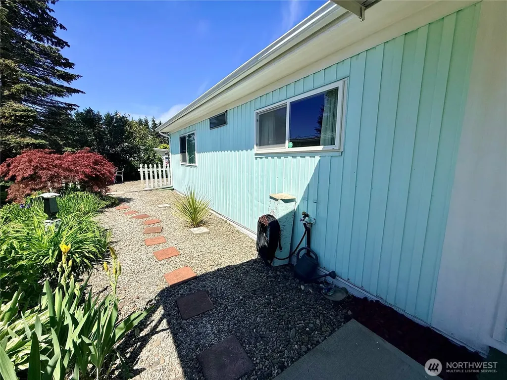 1410 Alonda Lane NE Olympia WA 98516
