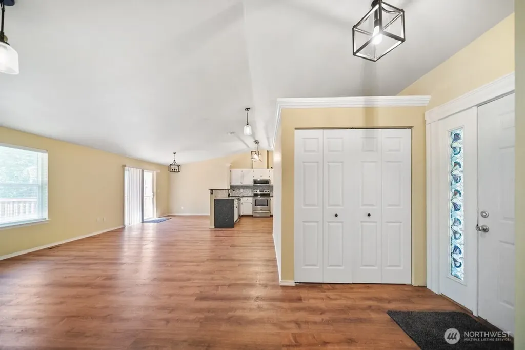 5904 157th Street Court E Puyallup WA 98375