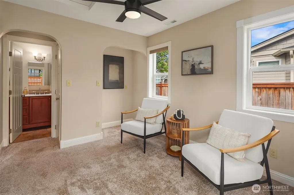 618 Alder Street Edmonds WA 98020