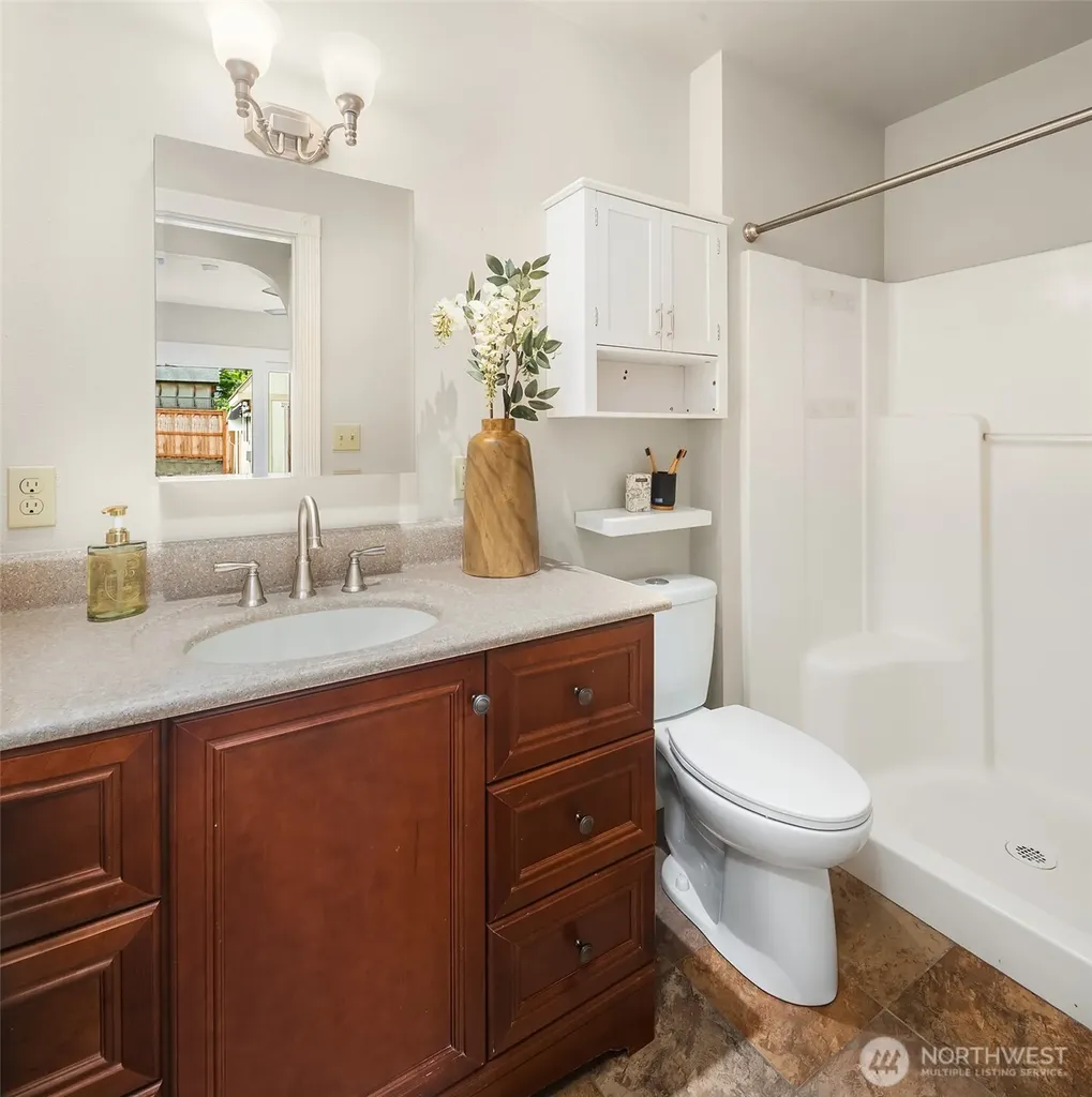 618 Alder Street Edmonds WA 98020