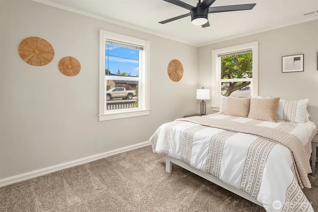 618 Alder Street Edmonds WA 98020