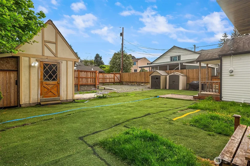 618 Alder Street Edmonds WA 98020