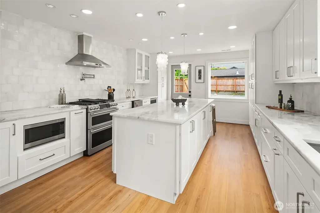 618 Alder Street Edmonds WA 98020