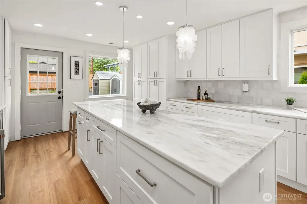 618 Alder Street Edmonds WA 98020
