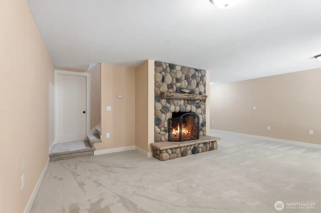 6922 232nd Avenue NE Redmond WA 98053