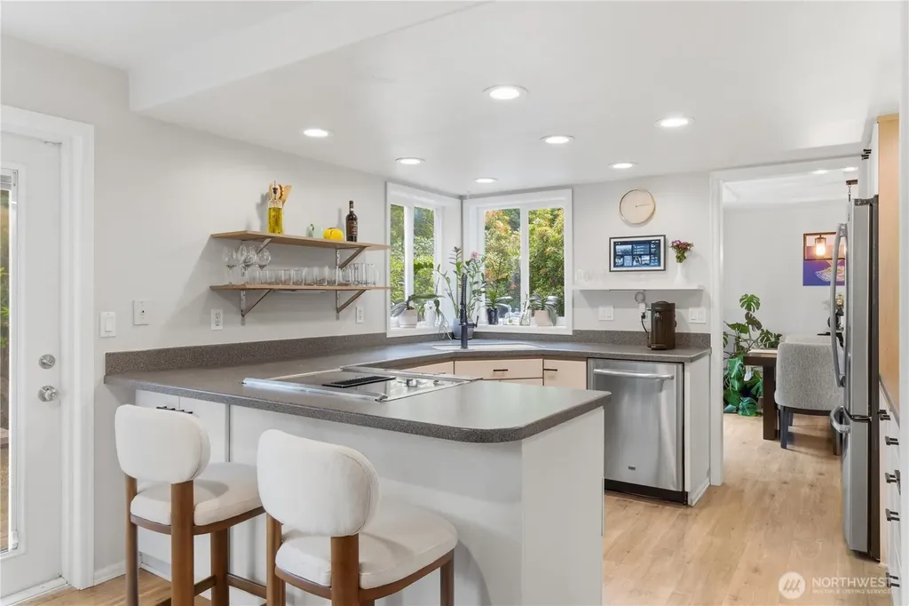 209 Casey Court Steilacoom WA 98388