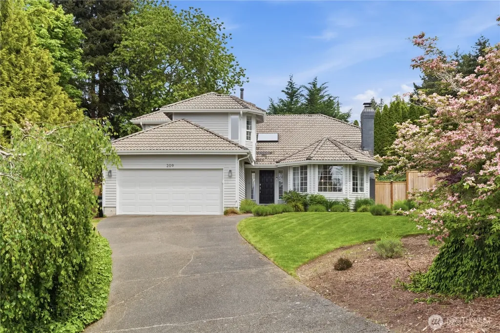 209 Casey Court Steilacoom WA 98388