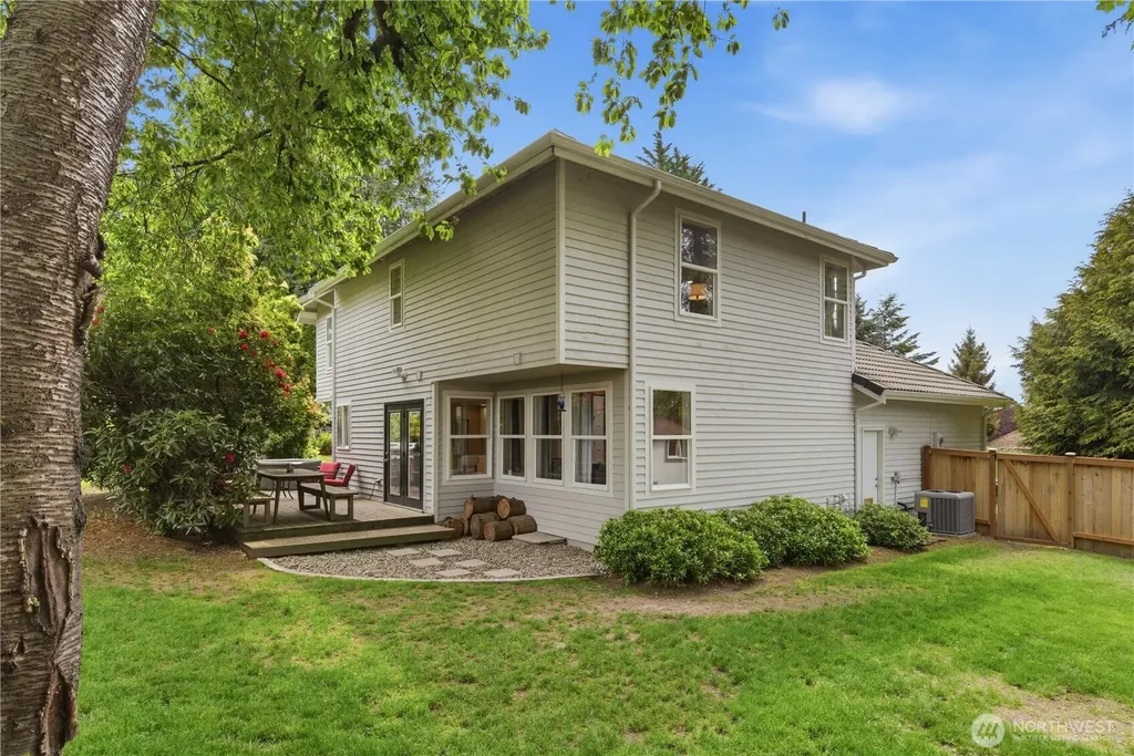 209 Casey Court Steilacoom WA 98388