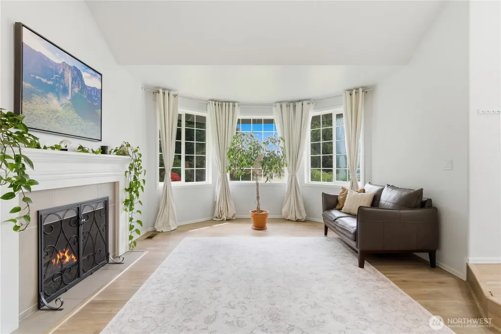 209 Casey Court Steilacoom WA 98388